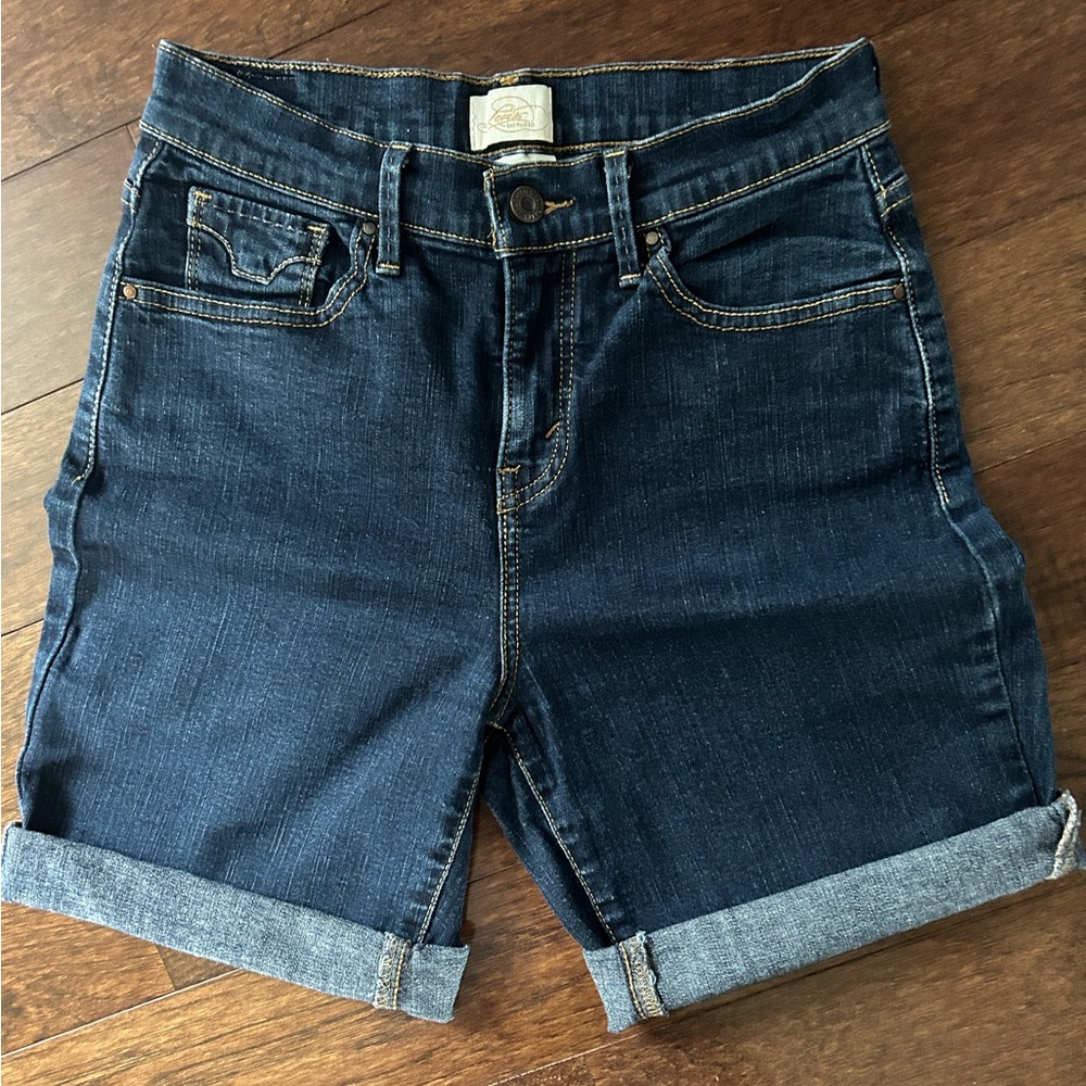 WOMENS Levi Vintage 512 Perfectly Slimming Bermuda denim Jean Shorts Size 6